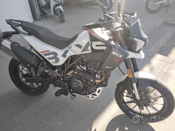 Benelli BKX 300 S