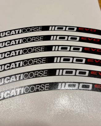 Set adesivi ducati corse