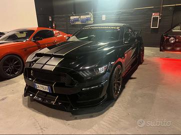 Ford Mustang 3.7 340cv con allestimento shelby