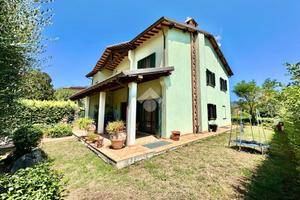 PORZIONE DI BIFAMILIARE A SPOLETO
