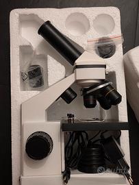 Microscopio CM800 Celestron usato due volte