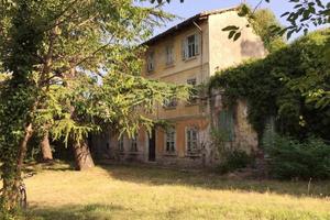 Rustico con grande giardino