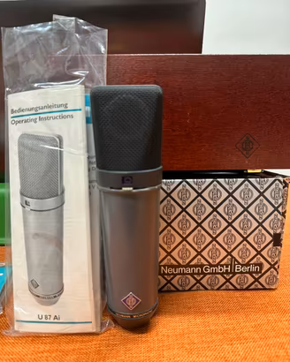 Neumann U87ai mt 1989 Vintage (con Shockmount)