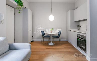 Bilocale ristrutturato nel cuore di isola