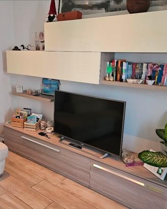 mobile tv -parete attrezzata 