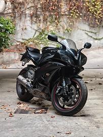 Yamaha R6 2006 solo 14316km
