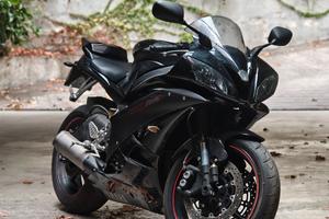 Yamaha R6 2006 solo 14316km