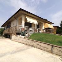 VILLA SINGOLA A PORTO MANTOVANO