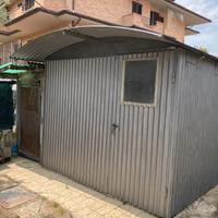 Deposito attrezzi garage e box