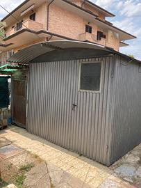 Deposito attrezzi garage e box