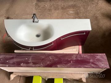 Mobile sospeso bagno