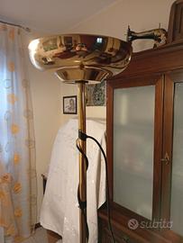 lampadario a piantana  in colore simil ottone