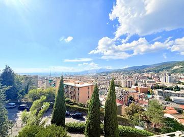 3 LOCALI A GENOVA