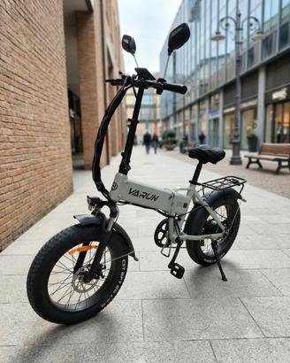 Bicicletta elettrica Varun pieghevole 