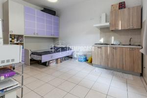 MONOLOCALE DI 27 MQ A DUE PASSI DALLA METRO MACIAC