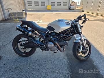 Ducati Monster 696 - 2008