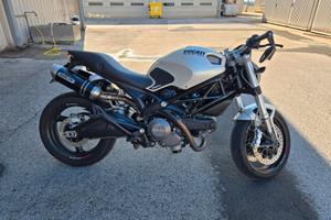 Ducati Monster 696 - 2008
