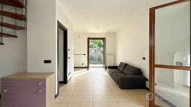 3 LOCALI A MONTE COMPATRI