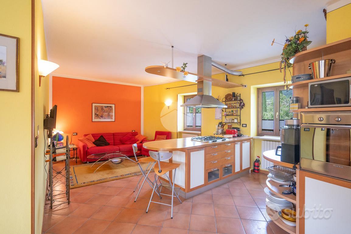 2 LOCALI A COSTERMANO - Vista 5