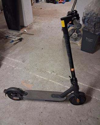 monopattino Mi elettrico