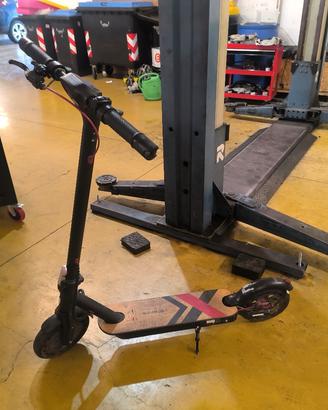Monopattino elettrico Kronos X