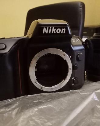 Macchina fotografica a pellicola NIKON F70