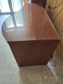 Scrivania con sedia in legno  