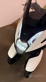 Motorino a 3 ruote yama