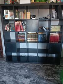Mobile nero a scacchiera Ikea