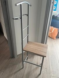 Sedia porta vestiti come nuova