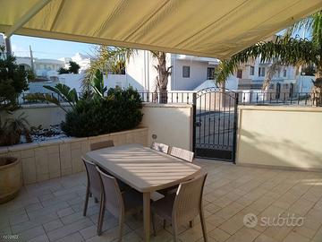 VILLETTA POSEIDONE A SOLI 100m SPIAGGIA PESCOLUSE