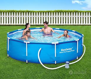 Piscina tubolare grande mai usata