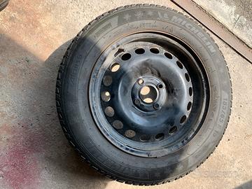 PNEUMATICI CON CERCHIONE