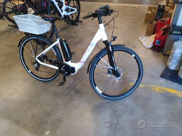 bicicletta elettrica city bike husqwarnaEC 1