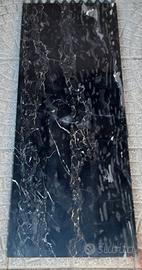 Comò antico con marmo e specchiera