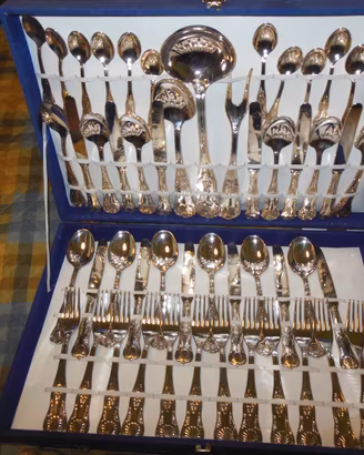 cucchiai,coltelli,forchette,vintage in silver 100%