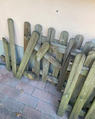 Recinzione in legno