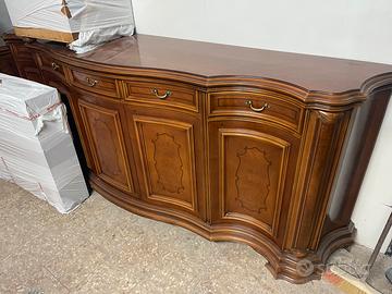 Madia , vetrinetta , comodini classici