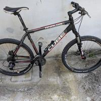Mountain bike Cube