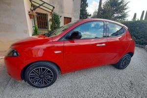LANCIA YPSILON HYBRID anno 2023