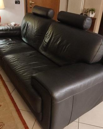 Divano in pelle color testa di moro