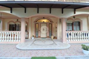 VILLA SINGOLA A GIULIANOVA