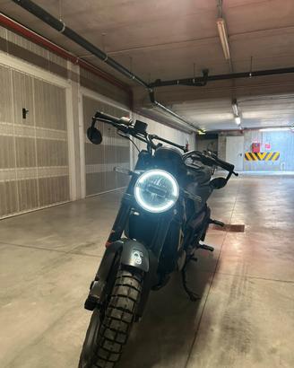 Husqvarna Svartpilen 125