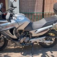 Honda Transalp  v 650 