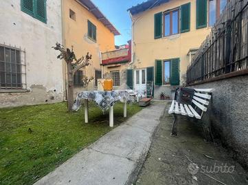 CASA SEMINDIPENDENTE A CAMPI BISENZIO