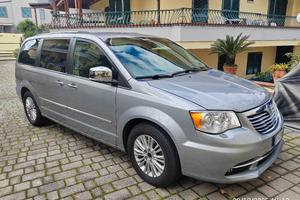 Lancia Voyager Platinum 2014