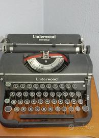 Macchina da scrivere Underwood - 1838 circa.