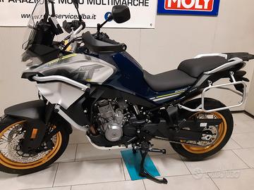 CFMOTO 800MT touring