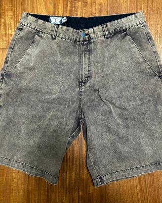 Pantalone Volcom corto