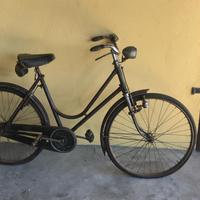 Bicicletta antica donna